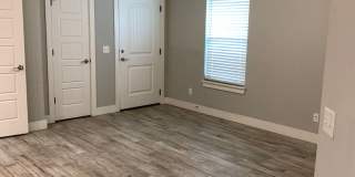 3 bedroom, 2 bathroom, 2 car garage Gallery 4