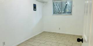 8200 Copper Avenue NE Gallery 32