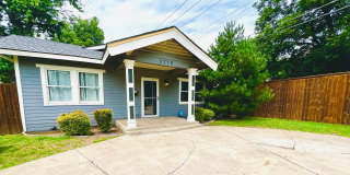 Beautiful 3BD 2BA Home Close to the Plaza District!! Gallery 1