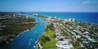 811 Oak Harbour Drive Gallery 39