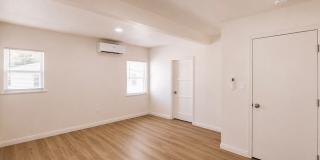 4723 Arlington Avenue Gallery 13