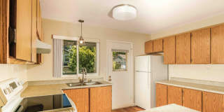Creekside Gallery 8