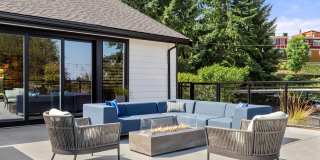 Montair at Somerset Hill Gallery 17