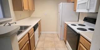 2B/2B Unfurnished Condo near Beach in the Heart of Destin! Gallery 1