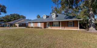Charming 3BR/2BA Brick Home in the Heart of Newberry – Spacious, Stylish & Move-In Ready! Gallery 1