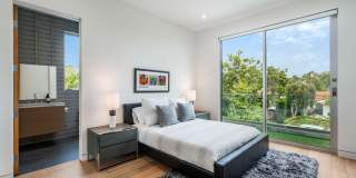 721 N Vista St Gallery 22