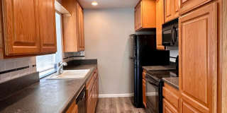 Beautiful 3 Bedroom 2 Bath Condo in Point Loma w/Three Private Patios Gallery 13