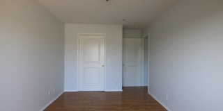 525 S Belmont St Gallery 21
