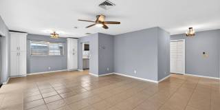 423 Pine Tree Court Gallery 7