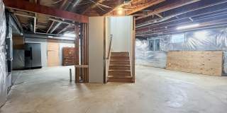214 W LOCUST Street Gallery 34