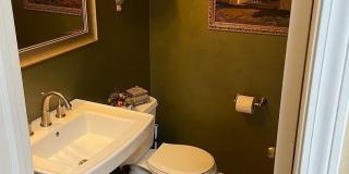 1073 W Elm Street Gallery 15