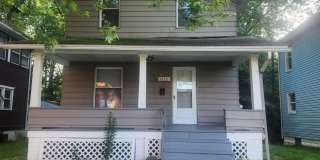 1720 Grace NE 1720 Grace NE Gallery 1