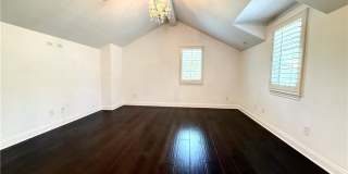 12 Basilica Pl Gallery 12