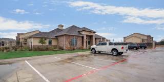 Majors Place Gallery 16