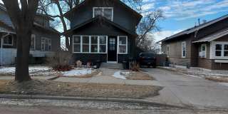 304 3rd Ave NE Gallery 1