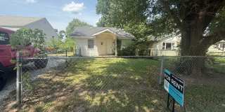 Available now 2 bedroom 1 bath home!! Available now 2 bedroom 1 bath home!! Gallery 3