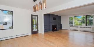 828 Kingston Road Gallery 9
