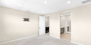 Bright 3BD/2.5BA Townhouse in Vista with Community Pool, In-Unit Laundry & 2-Car Garage Gallery 7