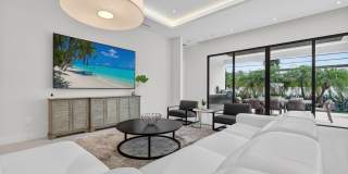 2757 Northeast 34th Street Gallery 8