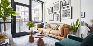 The Wren D.C. Gallery 18