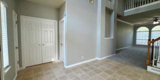 Bright home with big windows & open floorplan available in Circle C Ranch! Gallery 6