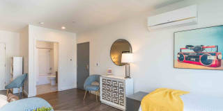 3200 Washington Gallery 37