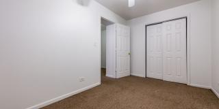 5957 W Madison St Gallery 5