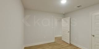 8034 Elliot Road Gallery 18