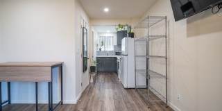 Like New breezy Studio/1BA detached cottage in a single family dwelling in Aiea Gallery 5