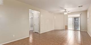 Attractive 3 bed, 2 bath home Gallery 7