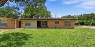Prime North Central Location! Prime North Central Location! Gallery 1