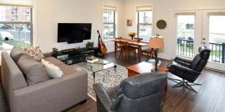 4-Level Furnished townhome! Gallery 14