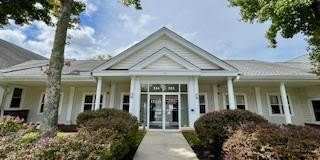 503 FLORAL VALE Boulevard Gallery 1