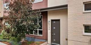 Charming 3BR Townhome in Denver Gallery 1