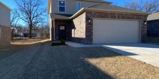 *Save $500+  NO HIDDEN FEES* Three Bedroom | Two and a Half Bath Home in Farmington Gallery 4