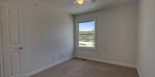 Gorgeous 3 Bedroom Townhome Gallery 12