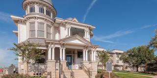 Kelley at Samuels Avenue Gallery 4