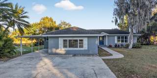 Lakefront 4-Bedroom Home for Rent in Beautiful Umatilla, FL Gallery 1