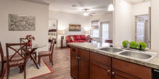 Jamestown Place Gallery 17