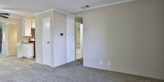 2820 N Arcadia Court Gallery 6