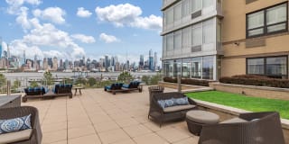 RiversEdge at Port Imperial Gallery 16