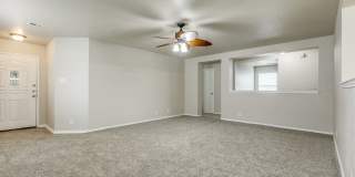 Charming 3/2/2 single-story home in highly desirable Westover Crossing Gallery 6