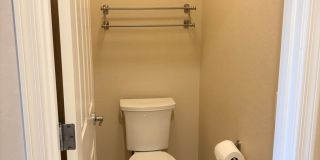 **STUNNING 4 BEDROOM/3 BATHROOM/2 CAR GARAGE/GATED COMMUNITY HOME IN MESA (SOUTHERN & LINDSAY)** Gallery 25