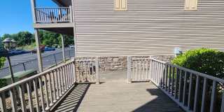 Newly Renovated - 2 Bedroom, 2.5 Bath Townhome Near Med Center - Available 08/05! Gallery 11