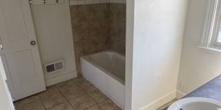 Spacious 8 Bedroom across from UNC - PRE-LEASING FOR MAY Gallery 14