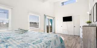 113 4th Ave Gallery 19