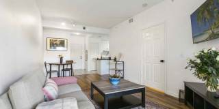 2040 Greenview Shores Boulevard Gallery 3