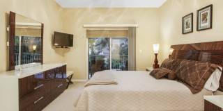 108 LIGHTHOUSE Circle Gallery 19