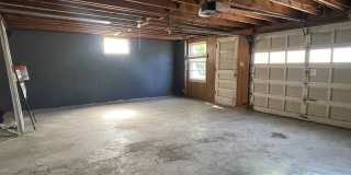 {731} Convenient Location + Full basement + 2 Car Tandem Garage Gallery 15