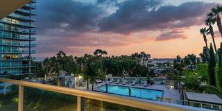 13650 Marina Pointe Drive Gallery 1